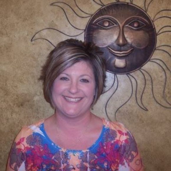Meet your Posher, Luanne - Picture 1 of 1
